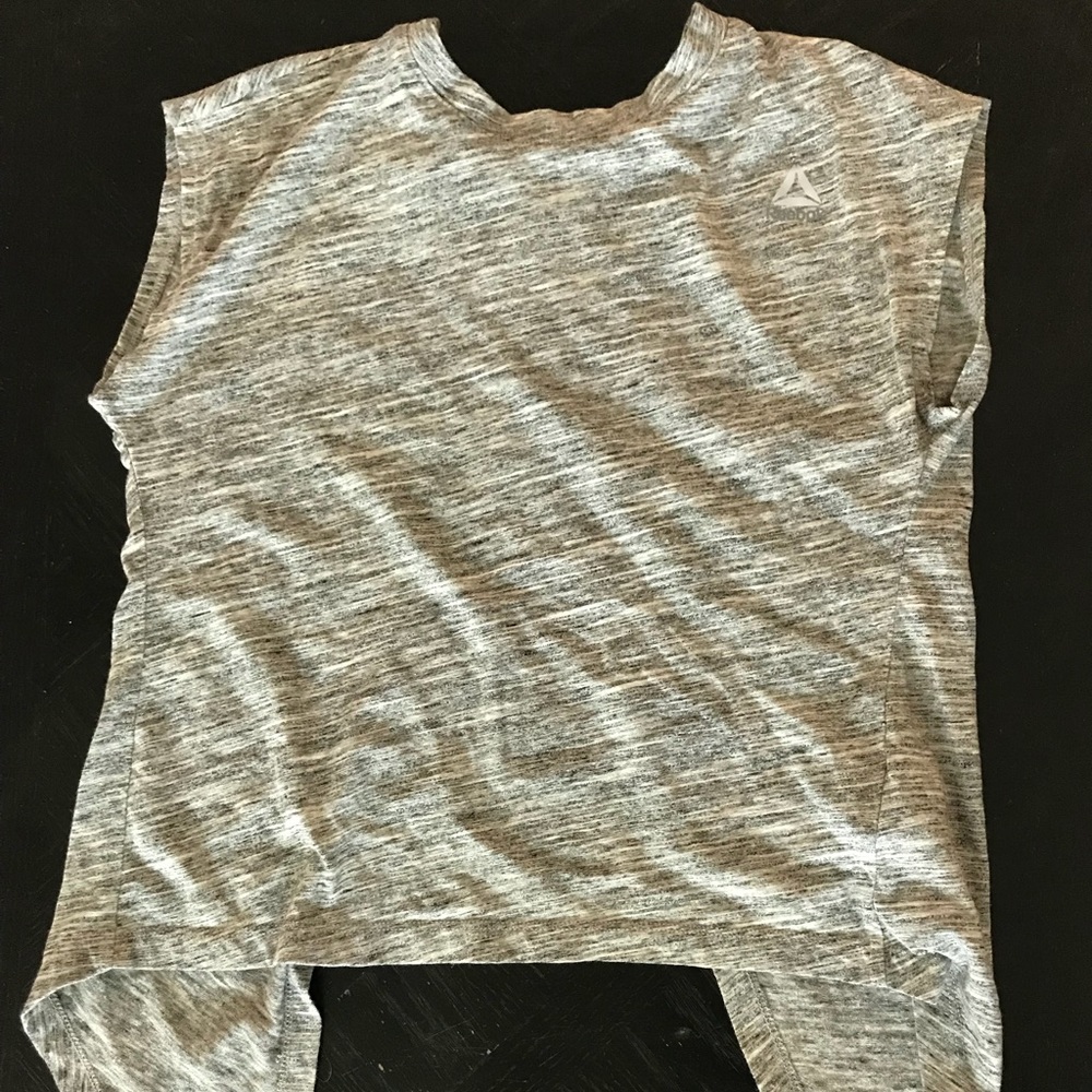 Reebook open in back work out shirt